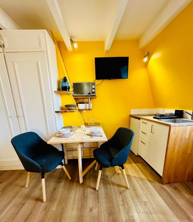Studio Hissez Haut - Idealement Place, Plage, Restaurants, Commerces Трувиль-сюр-Мер Экстерьер фото